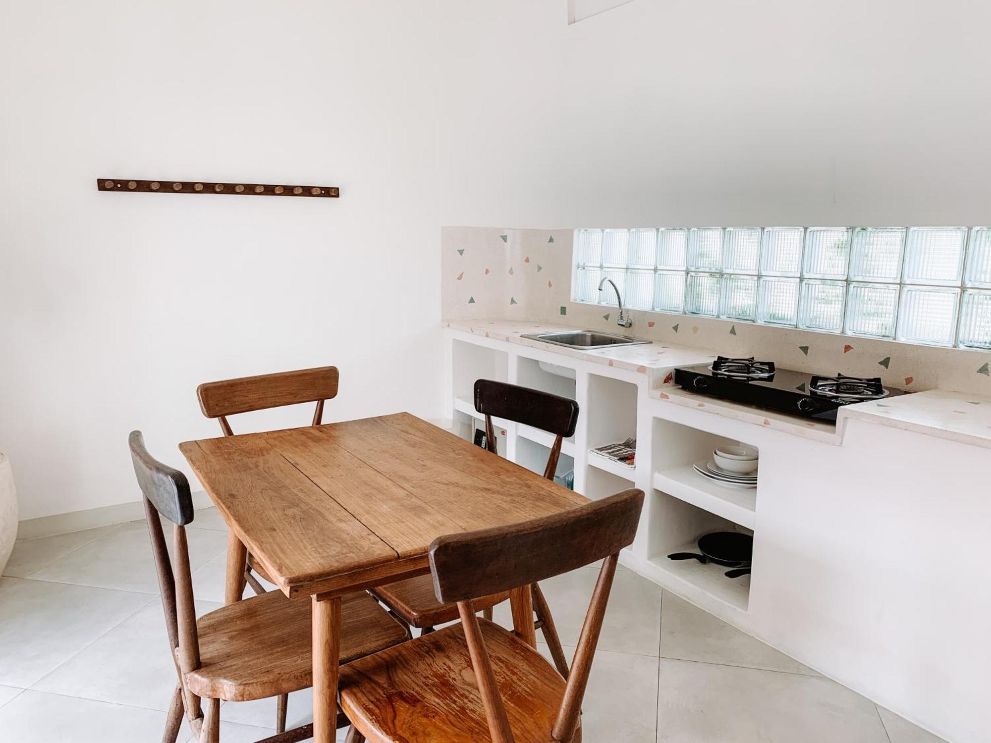 Happy Together By Kresna Hospitality 세미냑 외부 사진
