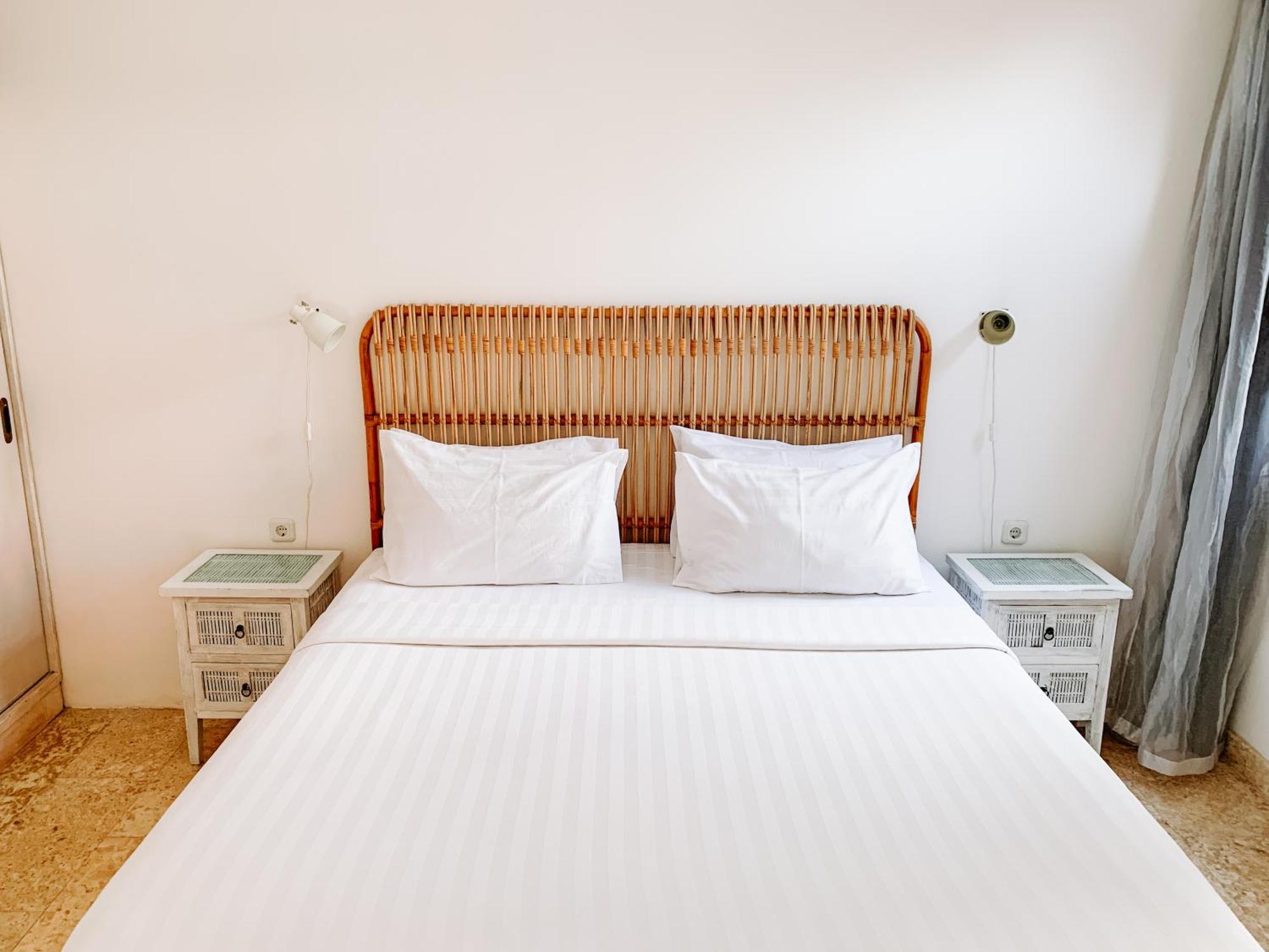 Happy Together By Kresna Hospitality 세미냑 외부 사진